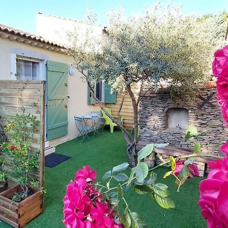 Gite De L'Olivier, Classe, Climatise, Jardin Avec Parking Gratuit Devant Le Logement Et A 5 Minutes Du Centre-Ville A Pied LʼIsle-sur-la-Sorgue Esterno foto