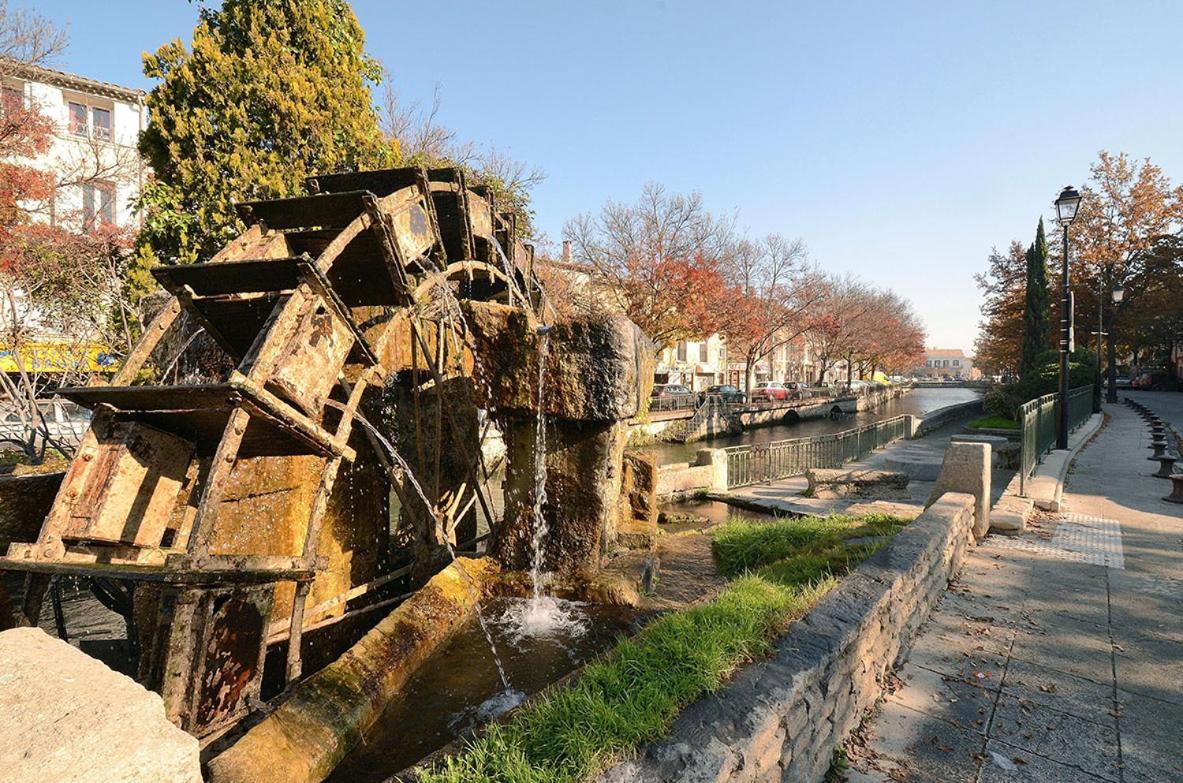 Gite De L'Olivier, Classe, Climatise, Jardin Avec Parking Gratuit Devant Le Logement Et A 5 Minutes Du Centre-Ville A Pied LʼIsle-sur-la-Sorgue Esterno foto